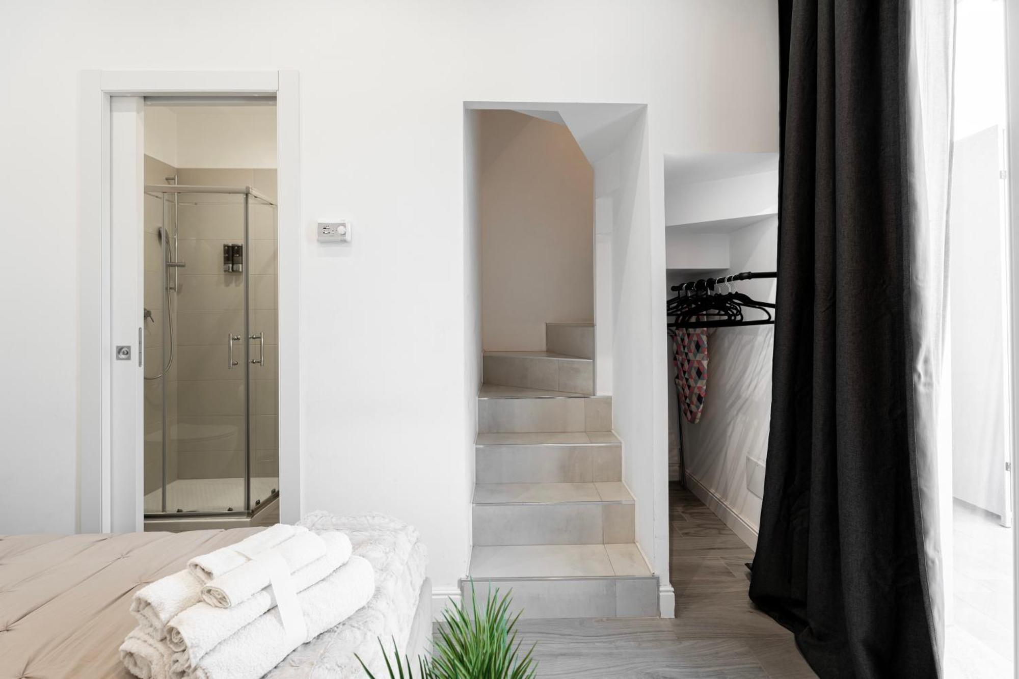 Luxury - Jacuzzi Apartments Near Rome Velletri Buitenkant foto