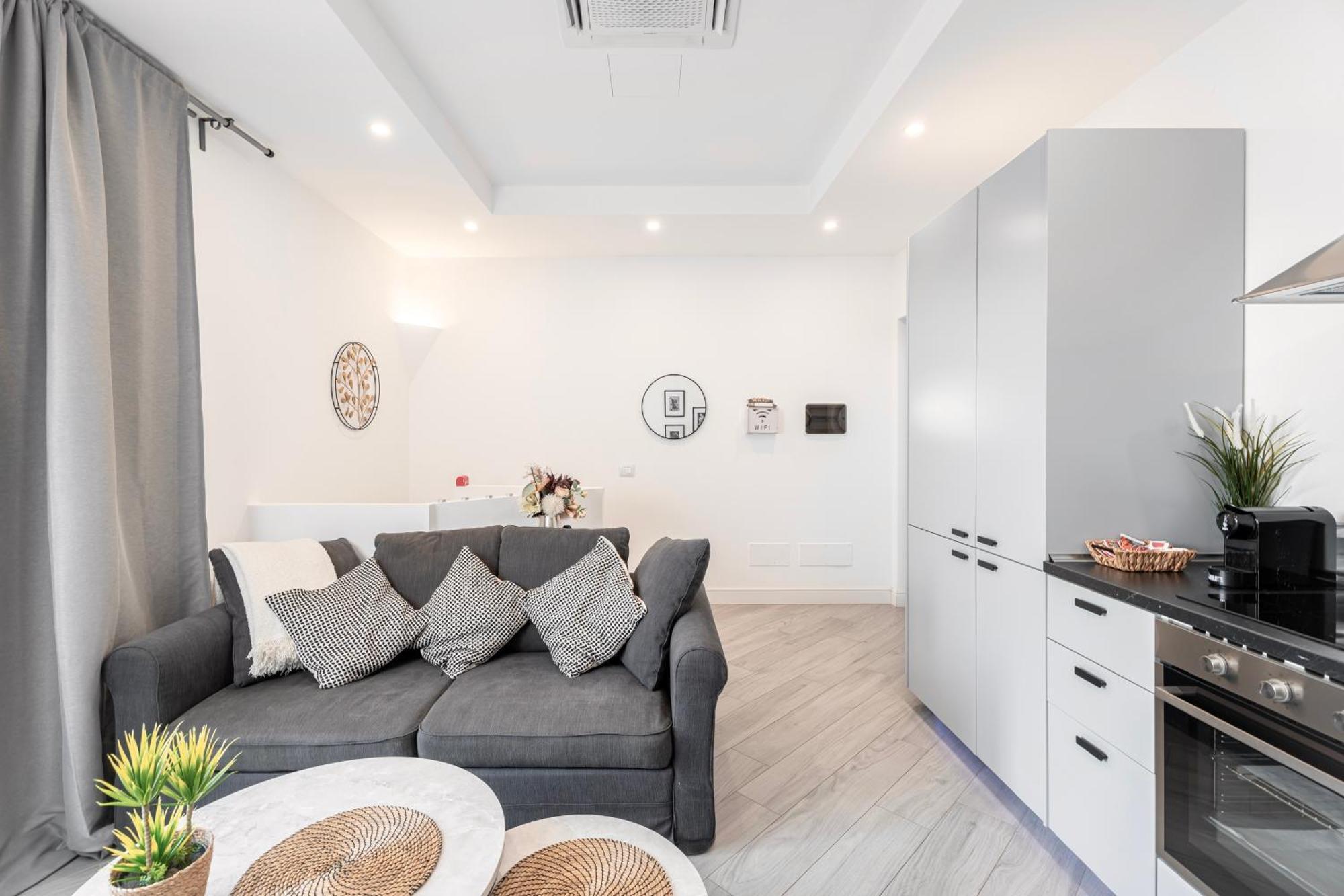 Luxury - Jacuzzi Apartments Near Rome Velletri Buitenkant foto