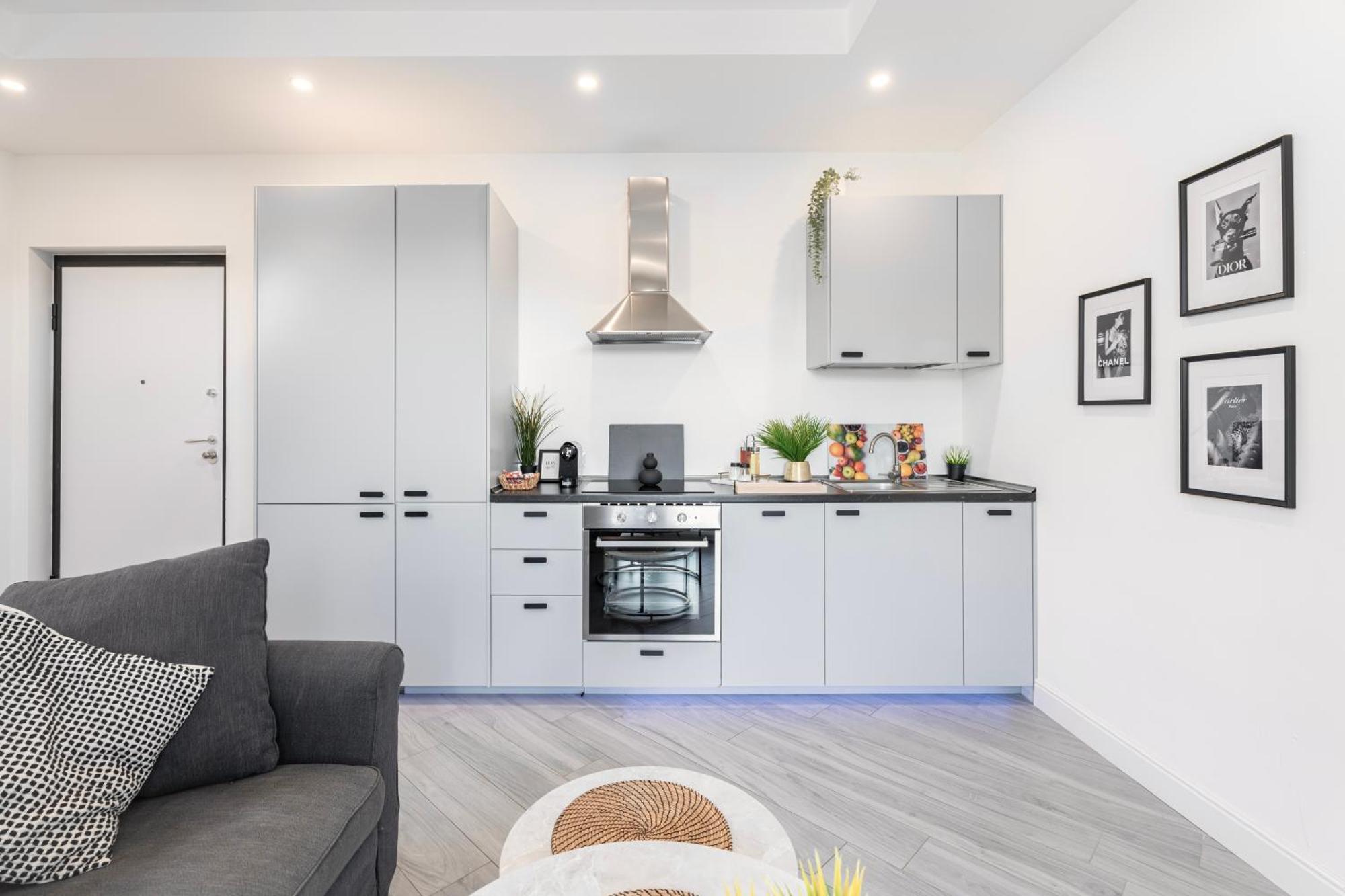 Luxury - Jacuzzi Apartments Near Rome Velletri Buitenkant foto