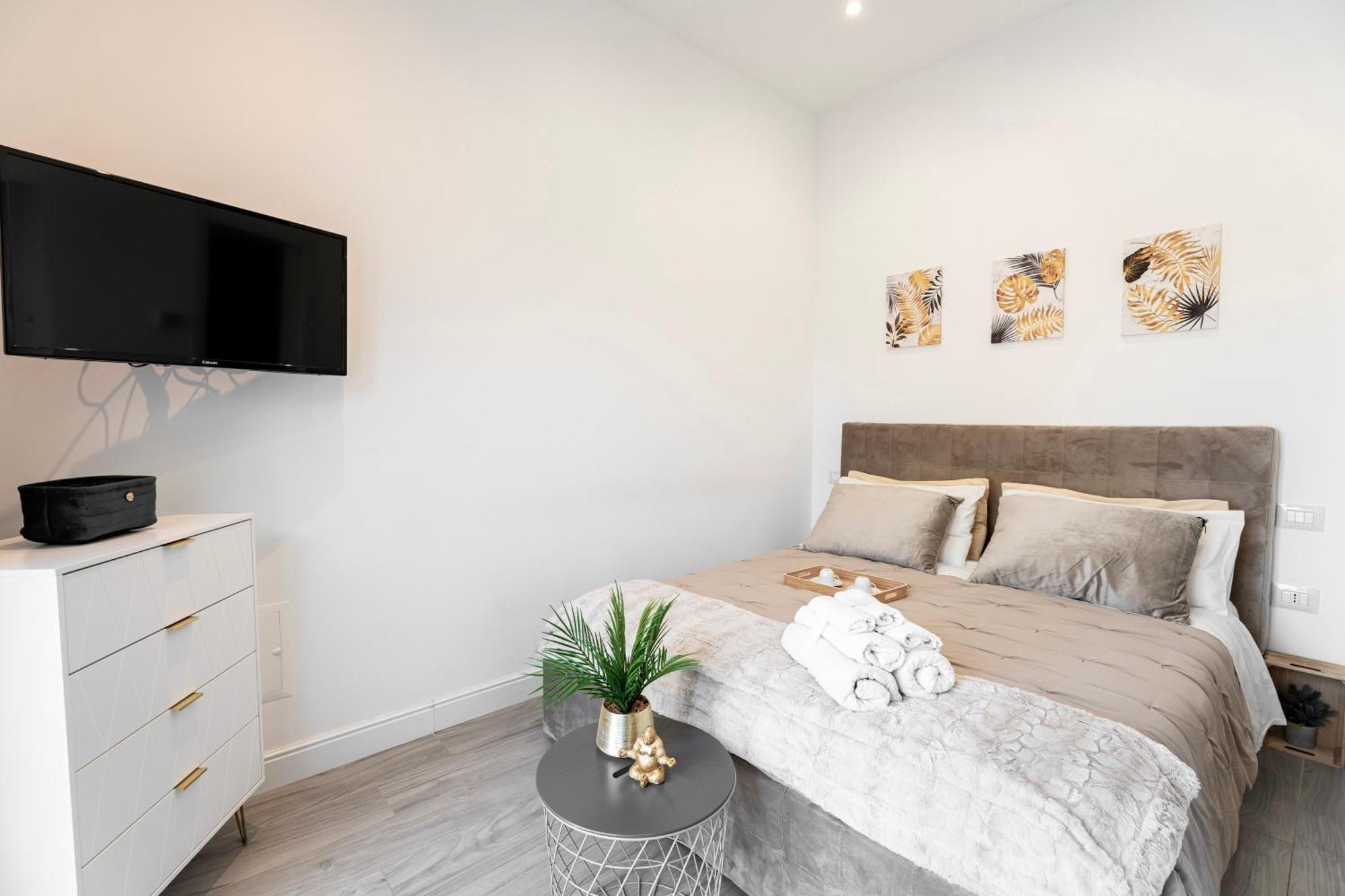 Luxury - Jacuzzi Apartments Near Rome Velletri Buitenkant foto